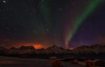 Aurora über den Bergen von Norwegen