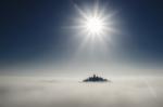 Burg Gleiberg im Nebelmeer