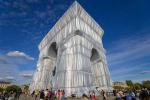 Christo's verhüllter Arc de Triomphe