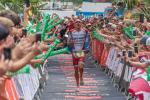 Jan Frodeno kurz vor dem Ziel - Frankfurt Ironman 2015