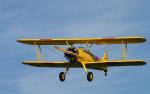 Doppeldecker im Landeanflug