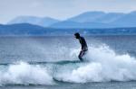 Surfer bei Fanore Irland