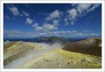 Vulcano: Blick über den Kraterrand nach Lipari (2)