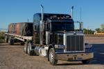 Auf dem Weg zum Yellowstone Nationalpark: Lkw