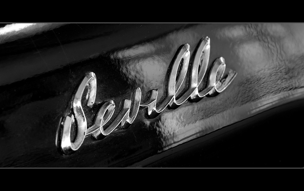Cadillac Eldorado Seville Schriftzug