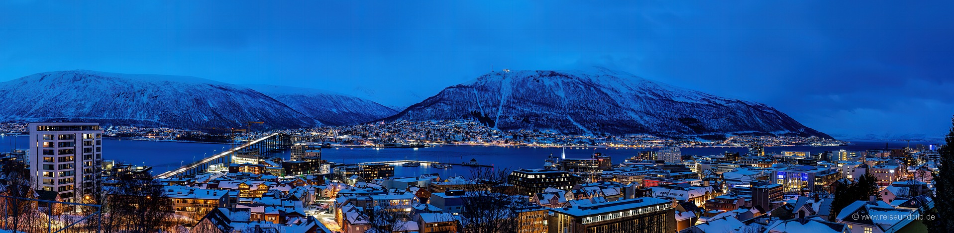 Panorama Tromso blaue Stunde