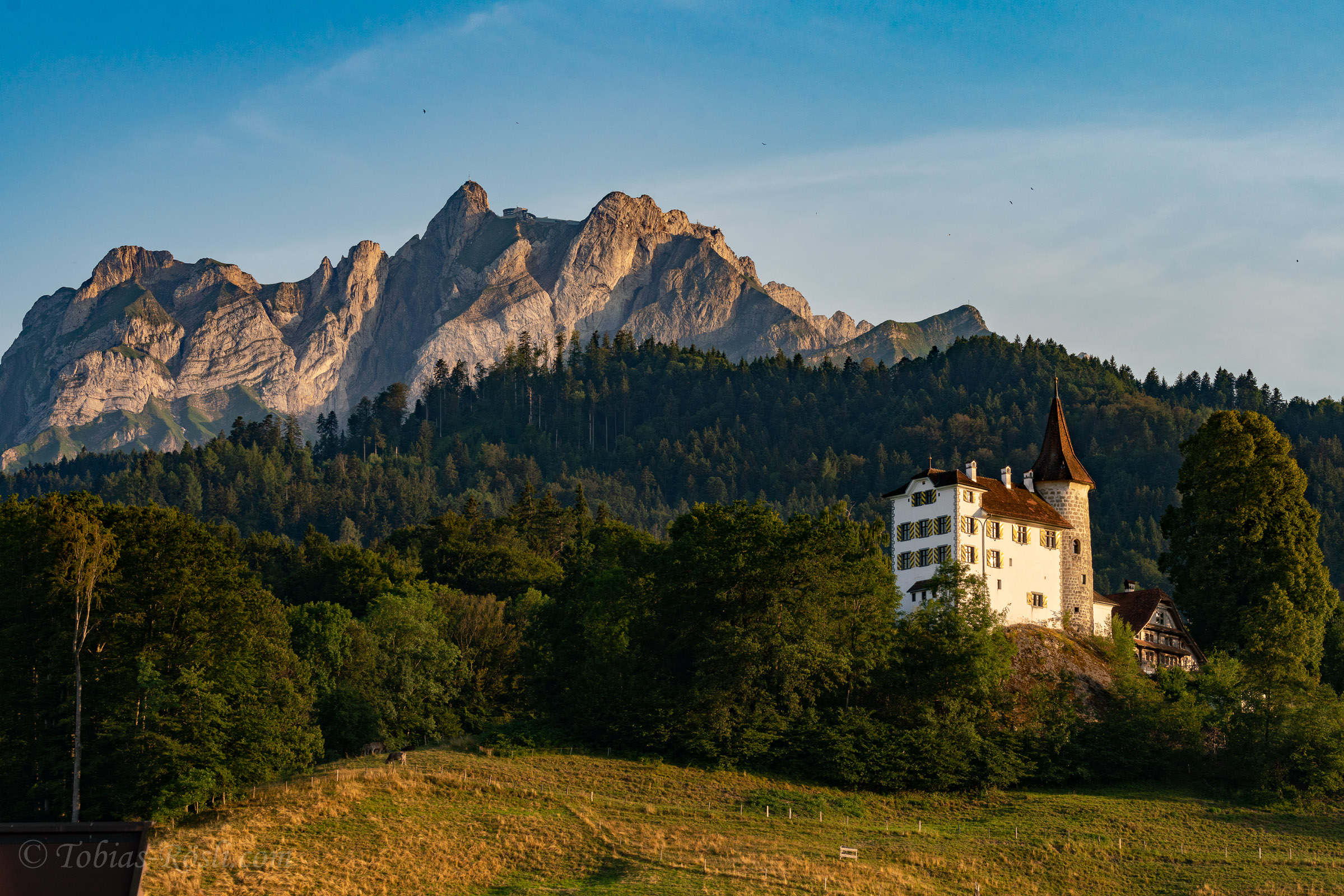 Schloss Schauensee und Pilatus nach Feierabend  4