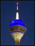 Düsseldorfer Rheinturm bei Nacht 2