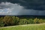 Neben dem Gewitter