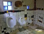 Hundertwasser-Toilette