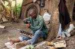 Holzschnitzer in Mto Wa Mbu, Tansania