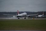 Swiss A330 bei feuchtem Wetter