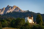 Schloss Schauensee und Pilatus nach Feierabend