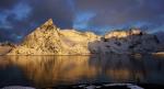 Sonnenaufgang Lofoten Beschnitt