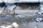 Wasserfall Alte Elbe bei Magdeburg 6/10