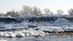 Wasserfall Alte Elbe bei Magdeburg 8/10